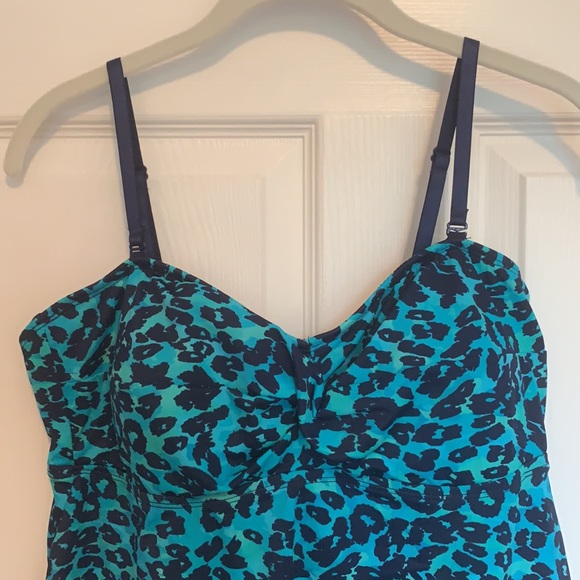Blue leopard tankini top - Picture 3 of 3